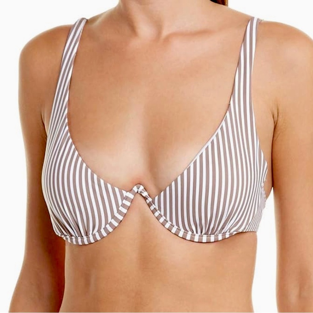 Avec Les Filles Striped Underwire Bikini Top in Pate Stripe